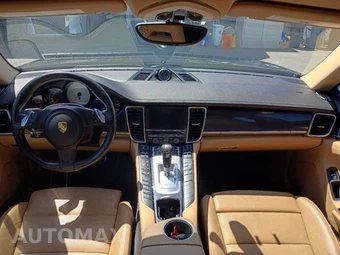 2016 Porsche Panamera 4S - miniatura 11