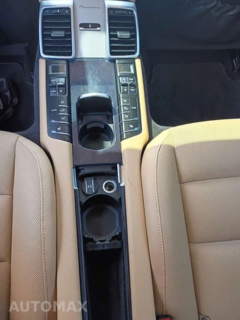 2016 Porsche Panamera 4S - miniatura 14