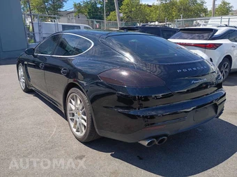 2016 Porsche Panamera 4S - miniatura 5