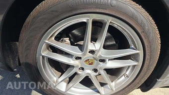 2016 Porsche Panamera Edition – miniatura 28