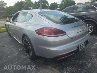 2016 Porsche Panamera GTS - miniatura 2