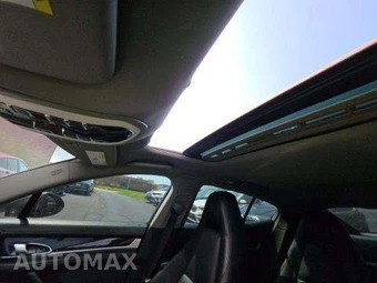 2016 Porsche Panamera – miniatura 11