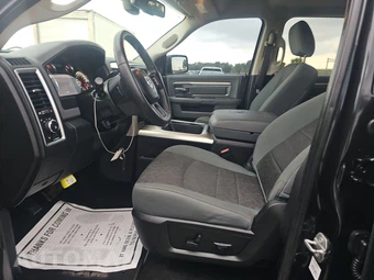 2016 Ram 1500 Big Horn Crew Cab Short Bed – miniatura 7