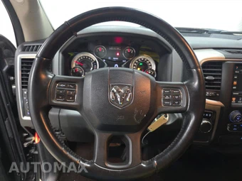 2016 Ram 1500 Big Horn Crew Cab Short Bed - miniatura 10