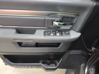 2016 Ram 1500 Big Horn Crew Cab Short Bed - miniatura 9