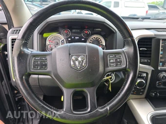 2016 Ram 1500 Big Horn Crew Cab Short Bed - miniatura 10