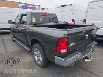 2016 Ram 1500 Big Horn Crew Cab Short Bed - miniatura 2