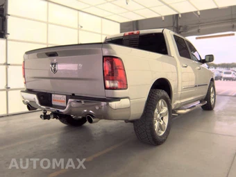 2016 Ram 1500 Big Horn Crew Cab Short Bed - miniatura 4