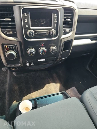 2016 Ram 1500 Express Crew Cab Short Bed - miniatura 11