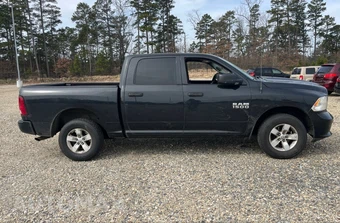 2016 Ram 1500 Express Crew Cab Short Bed – miniatura 4