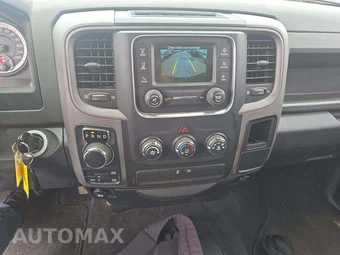 2016 Ram 1500 Express Crew Cab Short Bed – miniatura 7