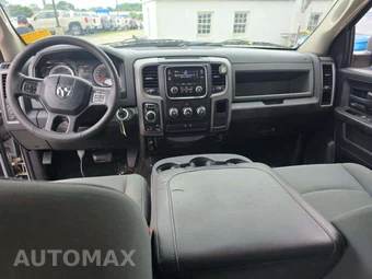 2016 Ram 1500 Express Crew Cab Short Bed – miniatura 10