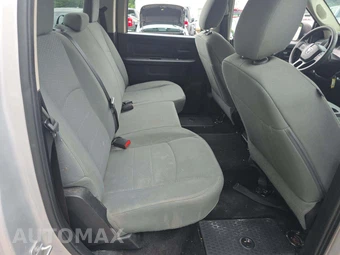 2016 Ram 1500 Express Crew Cab Short Bed – miniatura 16