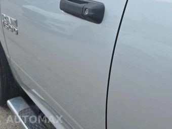 2016 Ram 1500 Express Crew Cab Short Bed – miniatura 37