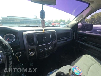 2016 Ram 1500 Express Crew Cab Short Bed – miniatura 10