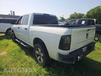 2016 Ram 1500 Express Crew Cab Short Bed – miniatura 2