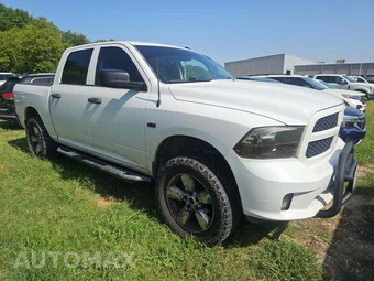2016 Ram 1500 Express Crew Cab Short Bed – miniatura 4