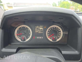 2016 Ram 1500 Express Crew Cab Short Bed - miniatura 6