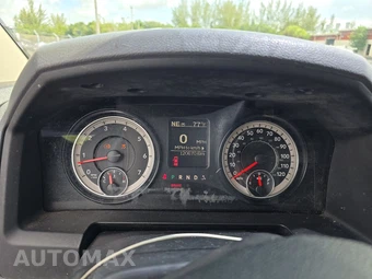 2016 Ram 1500 Express Crew Cab Short Bed – miniatura 12