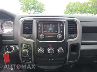 2016 Ram 1500 Express Crew Cab Short Bed - miniatura 6
