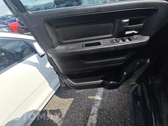 2016 Ram 1500 Express Extended Cab Medium Bed – miniatura 9