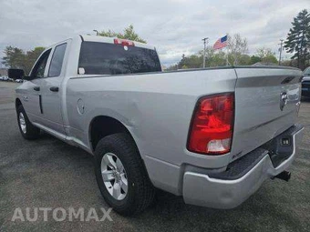 2016 Ram 1500 Express Extended Cab Medium Bed – miniatura 2