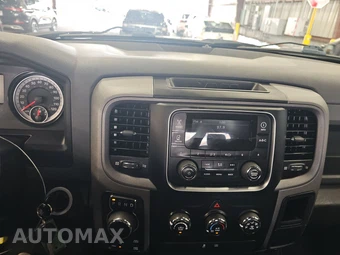 2016 Ram 1500 Express Extended Cab Medium Bed – miniatura 11