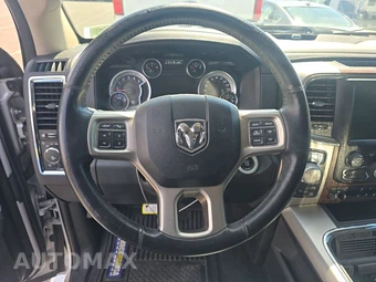 2016 Ram 1500 Laramie Crew Cab Medium Bed - miniatura 10