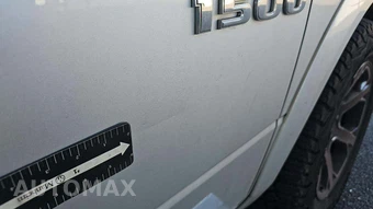 2016 Ram 1500 Laramie Crew Cab Medium Bed - miniatura 29