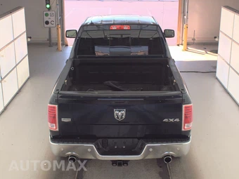 2016 Ram 1500 Laramie Crew Cab Medium Bed - miniatura 5
