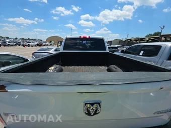 2016 Ram 1500 Laramie Crew Cab Medium Bed – miniatura 16