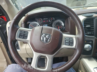 2016 Ram 1500 Laramie Crew Cab Short Bed - miniatura 10