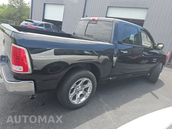 2016 Ram 1500 Laramie Crew Cab Short Bed - miniatura 4