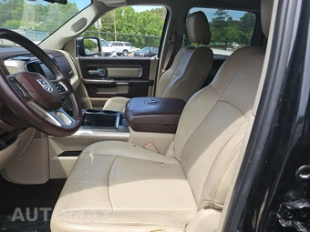2016 Ram 1500 Laramie Crew Cab Short Bed - miniatura 7