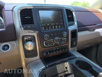 2016 Ram 1500 Laramie Crew Cab Short Bed - miniatura 10