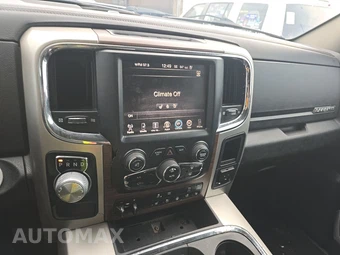 2016 Ram 1500 Laramie Crew Cab Short Bed - miniatura 11