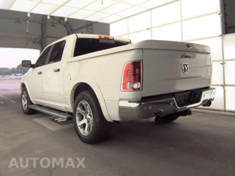 2016 Ram 1500 Laramie Crew Cab Short Bed - miniatura 6