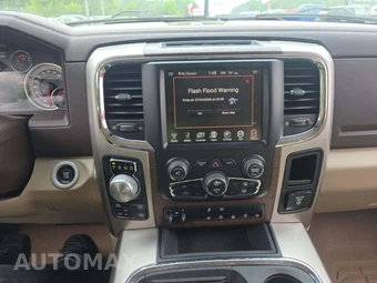 2016 Ram 1500 Laramie Crew Cab Short Bed - miniatura 10