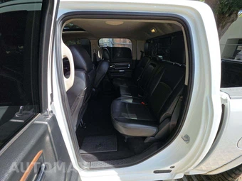 2016 Ram 1500 Laramie Crew Cab Short Bed - miniatura 13