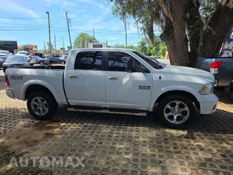 2016 Ram 1500 Laramie Crew Cab Short Bed - miniatura 4