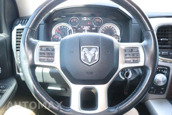 2016 Ram 1500 Laramie Crew Cab Short Bed - miniatura 13