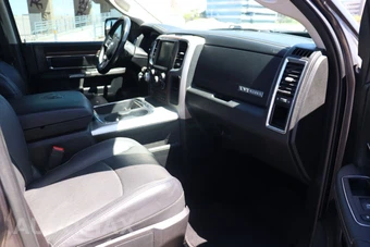 2016 Ram 1500 Laramie Crew Cab Short Bed - miniatura 18