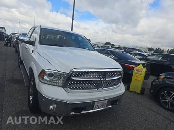 2016 Ram 1500 Laramie Crew Cab Short Bed - miniatura 2