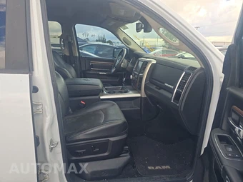 2016 Ram 1500 Laramie Crew Cab Short Bed - miniatura 8