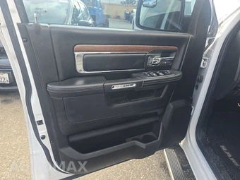 2016 Ram 1500 Laramie Crew Cab Short Bed - miniatura 9