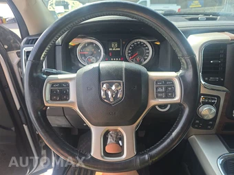 2016 Ram 1500 Laramie Crew Cab Short Bed - miniatura 16