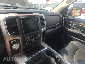 2016 Ram 1500 Laramie Crew Cab Short Bed - miniatura 17