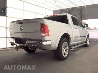 2016 Ram 1500 Laramie Crew Cab Short Bed - miniatura 5