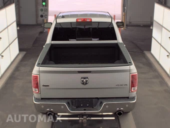 2016 Ram 1500 Laramie Crew Cab Short Bed - miniatura 6