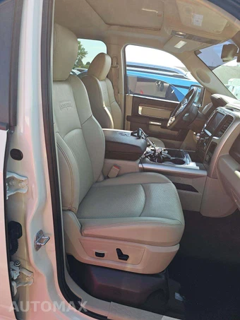 2016 Ram 1500 Laramie Crew Cab Short Bed - miniatura 17